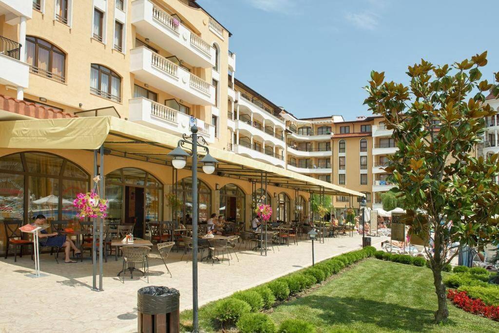 Royal Sun, 6 People, 600 M From The Sea Apartamento Sunny Beach Exterior foto